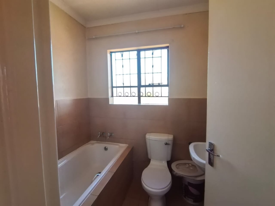 3 Bedroom Property for Sale in Mandela View Free State